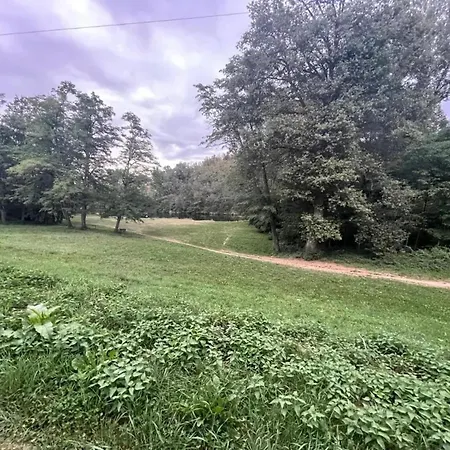 بيت للعطل Maison Familiale Avec Terrasse A *