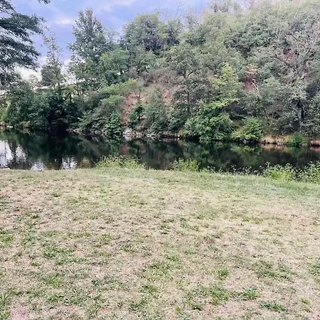 Maison Familiale Avec Terrasse A بيت للعطل Vieille-Brioude