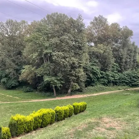 بيت للعطل Maison Familiale Avec Terrasse A *