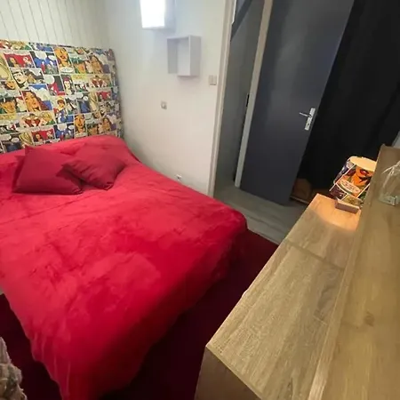 Maison Familiale Avec Terrasse A *