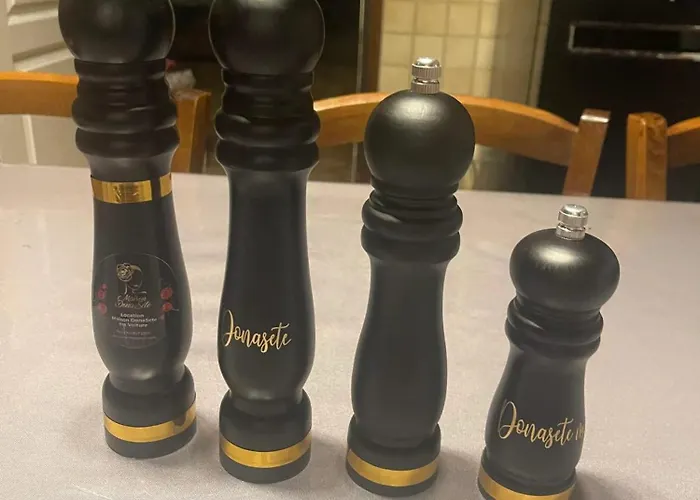 Maison Familiale Avec Terrasse A *